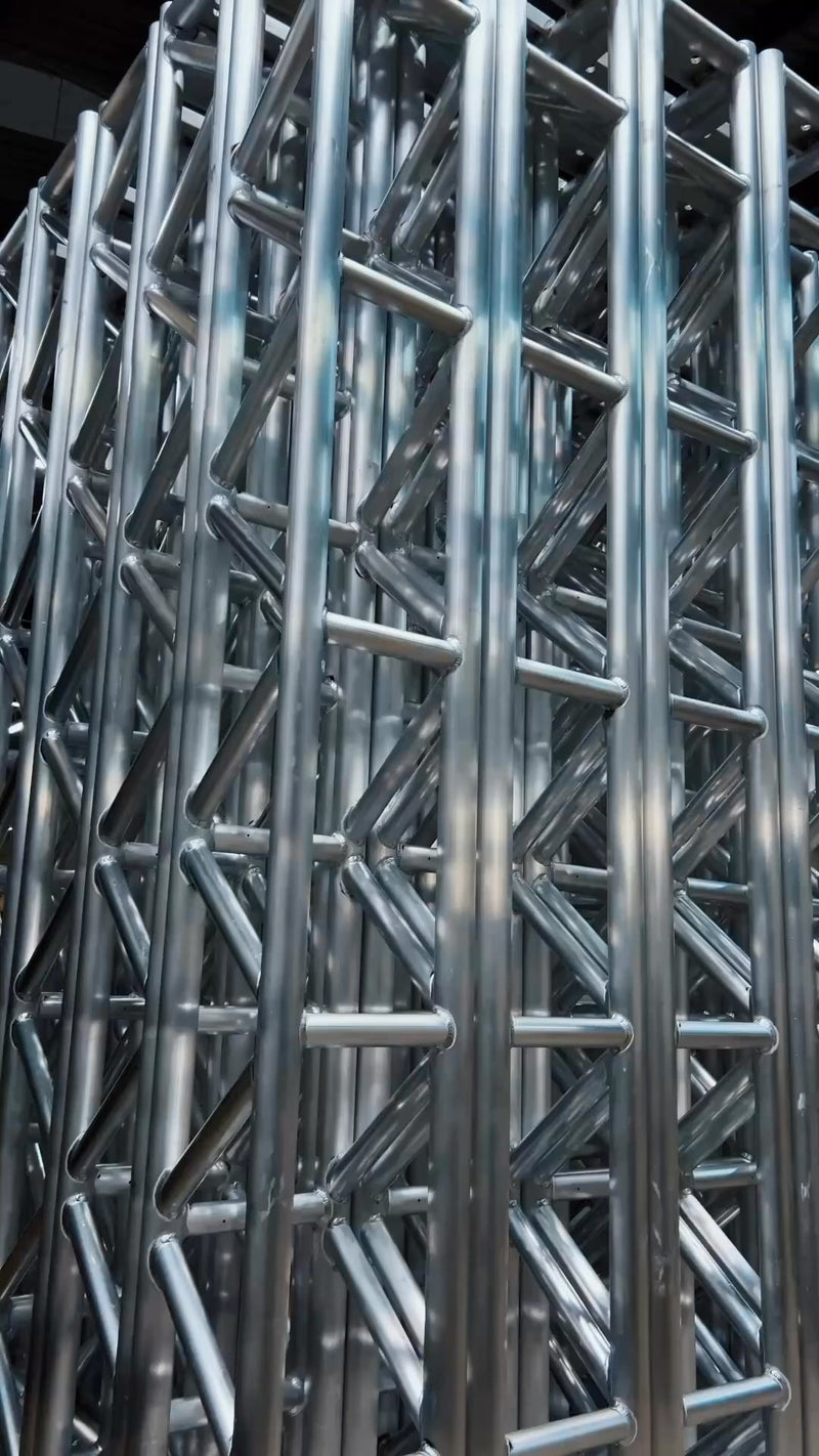 Torres - L25 BoxTruss