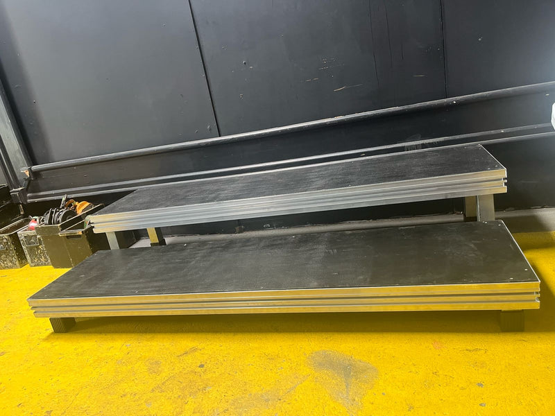 Escada Modular 4 degraus (1,00m C x 0,80cm A)